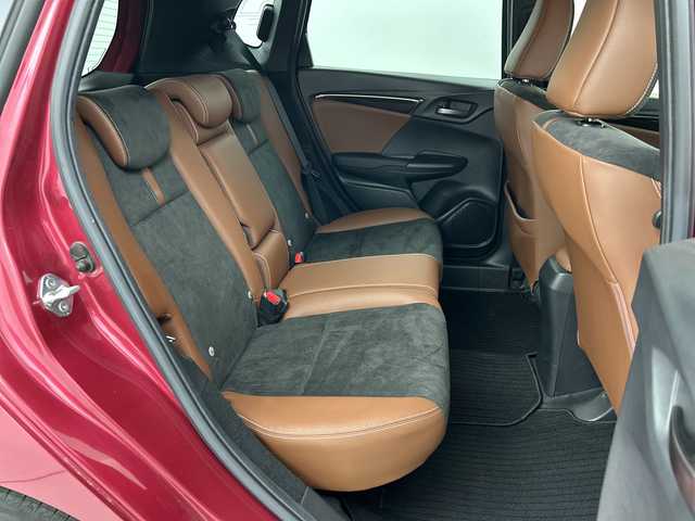 ホンダ フィット ハイブリット L ホンダセンシング 愛知県 2017(平29)年 6万km ルージュアメジストM 純正７インチナビ/・フルセグ/・CD/DVD/・Bluetooth/バックカメラ/ETC/ステアリングスイッチ/衝突軽減ブレーキ/レーンアシスト/アダプティブクルーズコントロール/横滑り防止/LEDヘッドライト/オートライト/純正ドライブレコーダー/プッシュスタート/スペアキーあり/取説・保証書あり