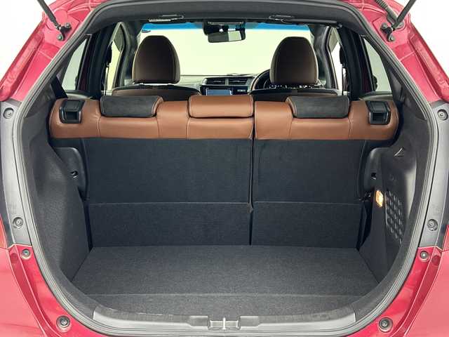 ホンダ フィット ハイブリット L ホンダセンシング 愛知県 2017(平29)年 6万km ルージュアメジストM 純正７インチナビ/・フルセグ/・CD/DVD/・Bluetooth/バックカメラ/ETC/ステアリングスイッチ/衝突軽減ブレーキ/レーンアシスト/アダプティブクルーズコントロール/横滑り防止/LEDヘッドライト/オートライト/純正ドライブレコーダー/プッシュスタート/スペアキーあり/取説・保証書あり