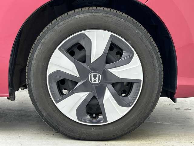 ホンダ フィット ハイブリット L ホンダセンシング 愛知県 2017(平29)年 6万km ルージュアメジストM 純正７インチナビ/・フルセグ/・CD/DVD/・Bluetooth/バックカメラ/ETC/ステアリングスイッチ/衝突軽減ブレーキ/レーンアシスト/アダプティブクルーズコントロール/横滑り防止/LEDヘッドライト/オートライト/純正ドライブレコーダー/プッシュスタート/スペアキーあり/取説・保証書あり