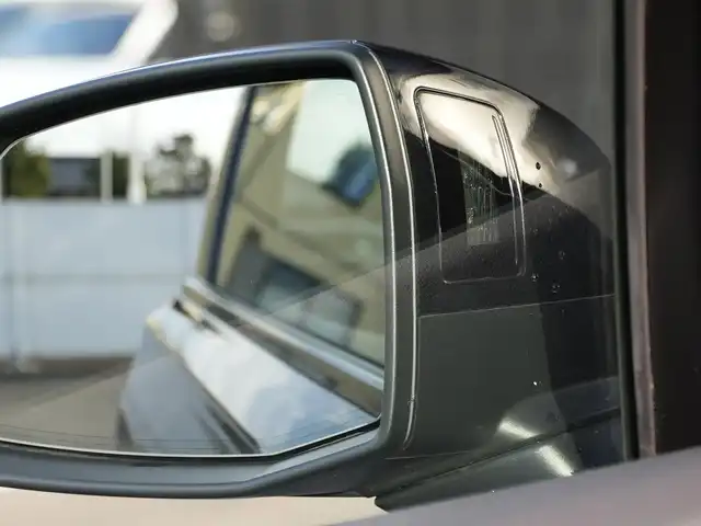 アウディ Ｑ７ ブラックスタイリング 静岡県 2019(令1)年 3.6万km 黒 ブラックレザーシート/シートヒーター/パワーシート/３列シート/BOSEプレミアムサウンド/ミシュランPS4 SUV 装着/２０インチブラックスタイリングアルミホイール/純正MMIメモリナビ/３６０°カメラ/Carplay＆AndroidAuto対応可能です。/フルセグTV/BT・DVD・USB/ETC２．０/マトリックスLEDライト/アンビエントライト/パーキングエイド/ACC/渋滞アシスト/エフィシェンシアシスト/Audiプレセンス/サイドアシスト/アクティブレーンアシスト/レインセンサー/エアサスペンション