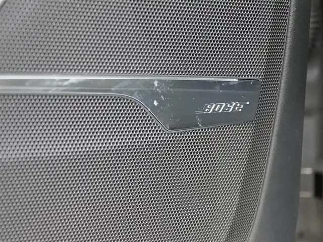 アウディ Ｑ７ ブラックスタイリング 静岡県 2019(令1)年 3.6万km 黒 ブラックレザーシート/シートヒーター/パワーシート/３列シート/BOSEプレミアムサウンド/ミシュランPS4 SUV 装着/２０インチブラックスタイリングアルミホイール/純正MMIメモリナビ/３６０°カメラ/Carplay＆AndroidAuto対応可能です。/フルセグTV/BT・DVD・USB/ETC２．０/マトリックスLEDライト/アンビエントライト/パーキングエイド/ACC/渋滞アシスト/エフィシェンシアシスト/Audiプレセンス/サイドアシスト/アクティブレーンアシスト/レインセンサー/エアサスペンション