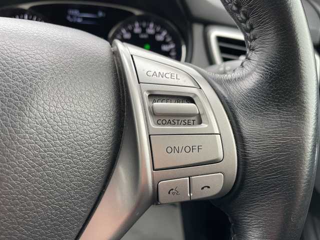 日産 エクストレイル ハイブリッド 20X エマージェンシーブレーキ 山形県 2015(平27)年 8.2万km ダークメタルグレー エマージェンシーブレーキ/車線逸脱警報/後側方車両検知警報/横滑り防止装置/純正SDナビ/（フルセグ/CD/BT/AUX/USB）/全周囲カメラ/サンルーフ/ハーフレザー/撥水シート/シートヒーター/ミラーヒーター/コーナーセンサー/ダウンヒルアシストコントロール/スマートキー×2/17インチ純正アルミホイール/プッシュスタート