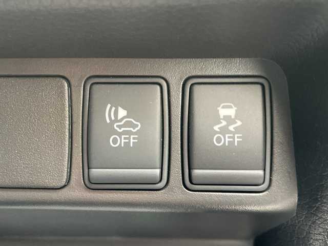 日産 エクストレイル ハイブリッド 20X エマージェンシーブレーキ 山形県 2015(平27)年 8.2万km ダークメタルグレー エマージェンシーブレーキ/車線逸脱警報/後側方車両検知警報/横滑り防止装置/純正SDナビ/（フルセグ/CD/BT/AUX/USB）/全周囲カメラ/サンルーフ/ハーフレザー/撥水シート/シートヒーター/ミラーヒーター/コーナーセンサー/ダウンヒルアシストコントロール/スマートキー×2/17インチ純正アルミホイール/プッシュスタート