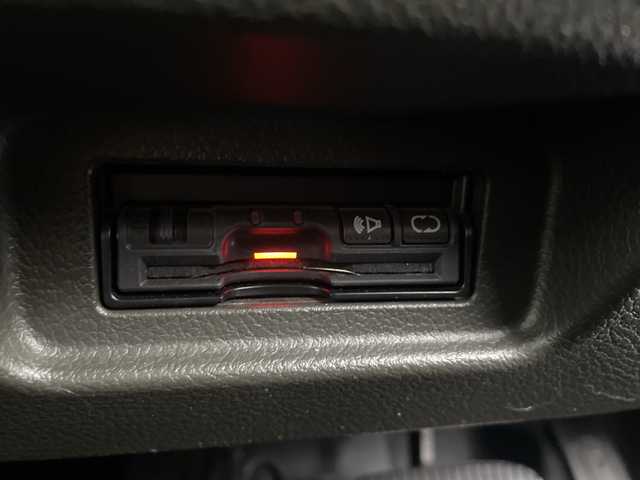 日産 キューブ 15X Vセレクション 愛知県 2014(平26)年 8.5万km ビターショコラ 純正ナビ/・Bluetooth/・CD/DVD/・ワンセグテレビ/ETC/スマートキー/電動格納ミラー/スタッドレスタイヤ