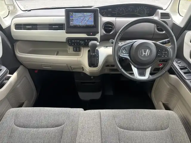 ホンダ Ｎ ＢＯＸ G L ターボ ホンダセンシング 福岡県 2020(令2)年 5.6万km クリスタルブラックパール 社外ＳＤナビ　/シートヒーター　/ＵＳＢ２口　/パドルシフト　/クルーズコントロール　/プッシュスタート　/オートライト　/両側パワースライドドア　/純正ＥＴＣ　/ステアリングスイッチ　/サイドバイザー　/レーンキープ