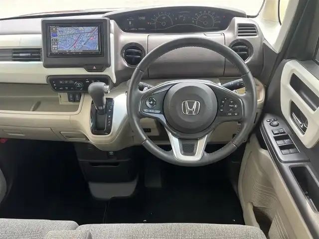 ホンダ Ｎ ＢＯＸ G L ターボ ホンダセンシング 福岡県 2020(令2)年 5.6万km クリスタルブラックパール 社外ＳＤナビ　/シートヒーター　/ＵＳＢ２口　/パドルシフト　/クルーズコントロール　/プッシュスタート　/オートライト　/両側パワースライドドア　/純正ＥＴＣ　/ステアリングスイッチ　/サイドバイザー　/レーンキープ