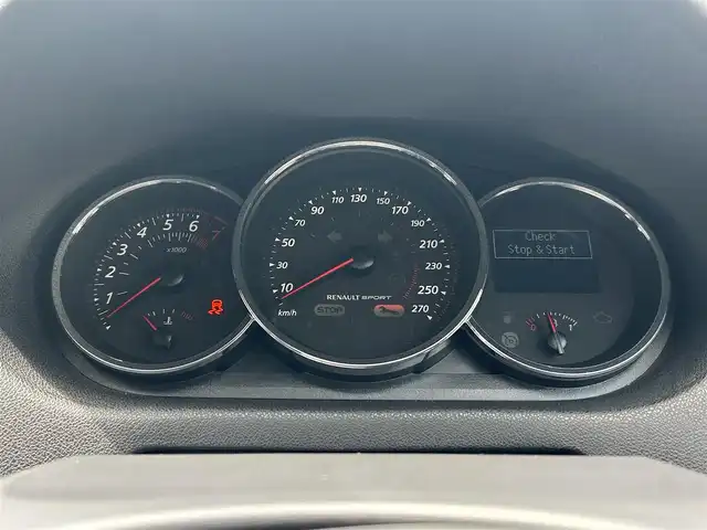 ルノー メガーヌ エステート GT220 神奈川県 2015(平27)年 4.3万km 青 クルーズコントロール/スピードリミッター/エレクトロニックスタビリティコントロール/トラクションコントロール/Bluetooth付/Wエアバッグ/純正アルミ/バックカメラ/純正フロアマット/ETC/ドラレコ/ABS/革ハンドル/ハーフレザーシート/USB/AUX/オールオートパワーウィンドウ/集中ドアロック/アイドリングストップ/オートライト/スペアタイヤ×１