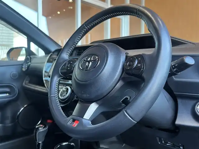 トヨタ アクア G GRスポーツ 17インチPKG 宮城県 2020(令2)年 0.9万km ガンＭ トヨタセーフティセンス/純正ナビ/フルセグTV/バックカメラ/LEDヘッドライト/純正17インチAW/クルーズコントロール/ビルトインETC/ドライブレコーダー/ドアバイザー/フロアマット/保証書・取説書・スペアキー