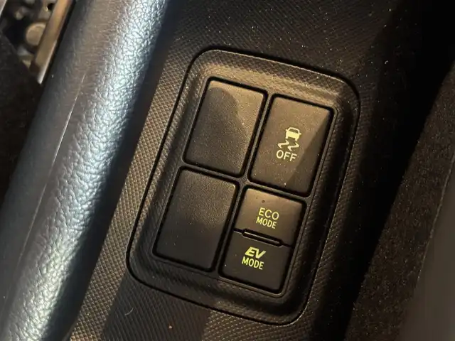 トヨタ アクア G GRスポーツ 17インチPKG 宮城県 2020(令2)年 0.9万km ガンＭ トヨタセーフティセンス/純正ナビ/フルセグTV/バックカメラ/LEDヘッドライト/純正17インチAW/クルーズコントロール/ビルトインETC/ドライブレコーダー/ドアバイザー/フロアマット/保証書・取説書・スペアキー