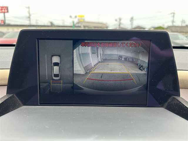 トヨタ クラウン ハイブリッド G 栃木県 2018(平30)年 5.5万km シルバーM モデリスタエアロ(フロント/サイド)/純正ナビ/Bluetooth　CD　DVD/フルセグ　TV/バックカメラ/アラウンドビューモニター/衝突軽減システム/・衝突被害軽減ブレーキ/・横滑り防止機能/・速度認識機能/・コーナーセンサー/・リアクロストラフィックアラート/・パーキングアシスト/・プリクラッシュセーフティ/・ブラインドスポットモニター/・歩行者検知機能/ヘッドアップディスプレイ/デジタルインナーミラー/USB入力端子/クルーズコントロール/パドルシフト/ステアリングスイッチ/ETC/ステアリングヒーター/シートヒーター/シートクーラー/電動パワーシート/電動リアシェード