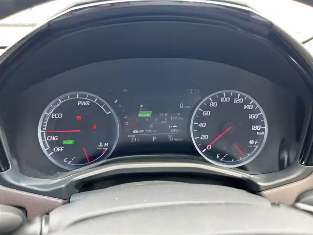 トヨタ クラウン ハイブリッド G 栃木県 2018(平30)年 5.5万km シルバーM モデリスタエアロ(フロント/サイド)/純正ナビ/Bluetooth　CD　DVD/フルセグ　TV/バックカメラ/アラウンドビューモニター/衝突軽減システム/・衝突被害軽減ブレーキ/・横滑り防止機能/・速度認識機能/・コーナーセンサー/・リアクロストラフィックアラート/・パーキングアシスト/・プリクラッシュセーフティ/・ブラインドスポットモニター/・歩行者検知機能/ヘッドアップディスプレイ/デジタルインナーミラー/USB入力端子/クルーズコントロール/パドルシフト/ステアリングスイッチ/ETC/ステアリングヒーター/シートヒーター/シートクーラー/電動パワーシート/電動リアシェード