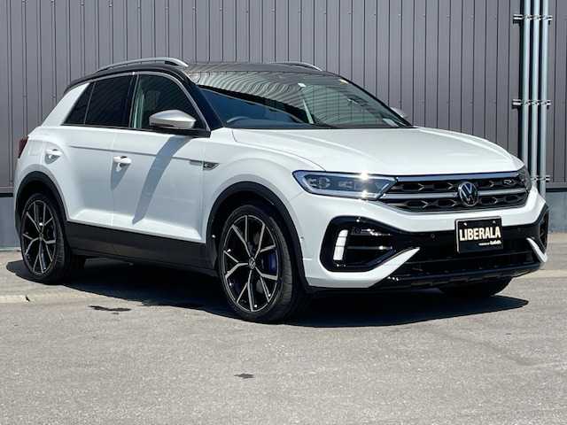 フォルクスワーゲン ＶＷ Ｔ－ロック 青森県 2023(令5)年 2.6万km 白 パノラマサンルーフ/黒レザーシート/4WD/リアトラフィックアラート/自動駐車/自動ブレーキ/ヒルスタートアシスト/前後ドラレコ/シートヒーター/パワーシート/ステアリングヒーター/シートメモリー/パワーバックドア/ＡＣＣ/前後コーナーセンサー/レーンキープ/ブラインドスポット/LEDヘッドライト/純正ナビ/（ＵＳＢ/Bluetooth/ＡｐｐｌｅＣａｒＰｌａｙ/Cタイプコネクタ）/後席Cタイプコネクタ/バックカメラ/ETC2.0/エアークリアー/アイドリングストップ/横滑り防止/ABS/純正19インチAW/スペアキー×１/保証書・取説・記録簿