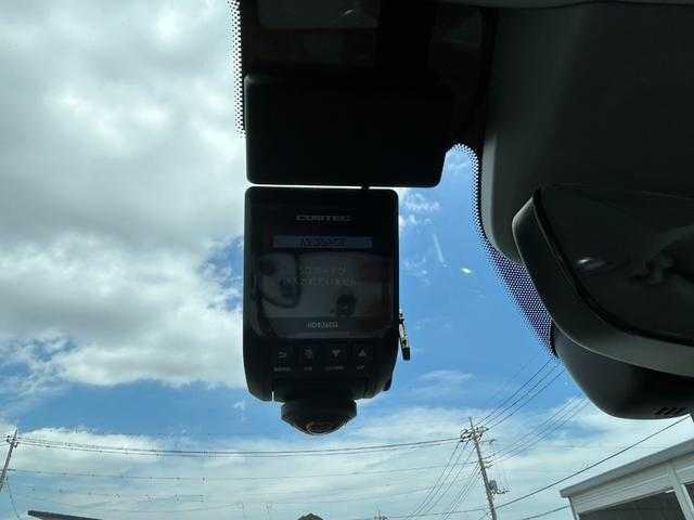 アウディ Ｑ２ 30TFSIスポーツ 埼玉県 2018(平30)年 4.5万km グレイシアホワイトメタリック コンフォートＰ/純正メモリーナビ/(Bluetooth/USB/フルセグ)/バックカメラ　/シートヒーター/バーチャルコックピット/純正１７インチアルミホイール/ＰＤＣ/LEDヘッドライト/ETC
