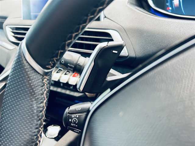 プジョー ５００８ GTライン ブルーHDi 大阪府 2021(令3)年 4.6万km BLANC NACRE ワンオーナー/サンルーフ/ハーフレザー/Dメモリ付きパワーシート/シートヒーター/純正ディスプレイオーディオ/applecarplay/バック・サイドカメラ/ACC/ブラインドスポット/純正18インチAW/LEDヘッドライト/電動リアゲート/ワイヤレス充電