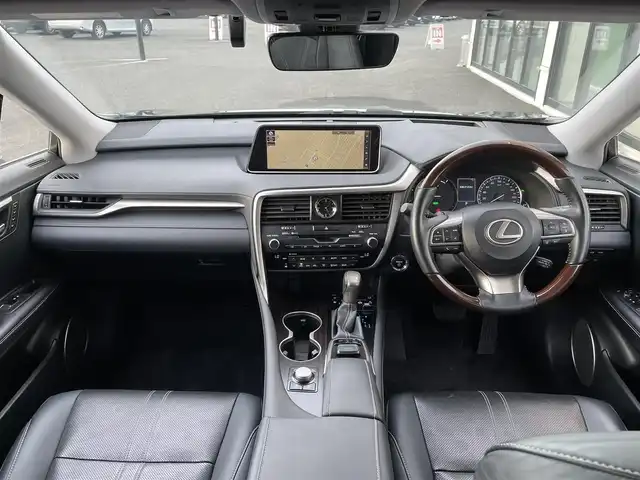 レクサス ＲＸ 450hL 道央・札幌 2019(平31)年 12.4万km グラファイトブラックガラスフレーク ４WD/純正メーカーナビ/CD/DVD/BD/BT/フルセグ/プリクラッシュセーフティ/横滑り防止装置/レーダークルーズコントロール/レーンキープアシスト/クリアランスソナー/ブラインドスポットモニター/パノラミックビューモニター/ビルトインETC/ドライブレコーダー/HUD/EVMODE/自動防眩ミラー/サンルーフ/パワーバックドア/前席パワーシート/前席メモリーシート/前席シートヒーター/前席エアシート/電動格納サードシート/レザーシート/革巻きウッドコンビステアリング/ステアリングリモコン/ハンドルヒーター/AC100V/電動パーキング/ブレーキホールド/MTモード付AT/プッシュスタート/スマートキー/３眼LEDヘッドライト/オートライト/オートハイビーム/フォグランプ/電動格納ミラー/ヒーテッドドアミラー/ウィンカーミラー/純正フロアマット/ドアバイザー