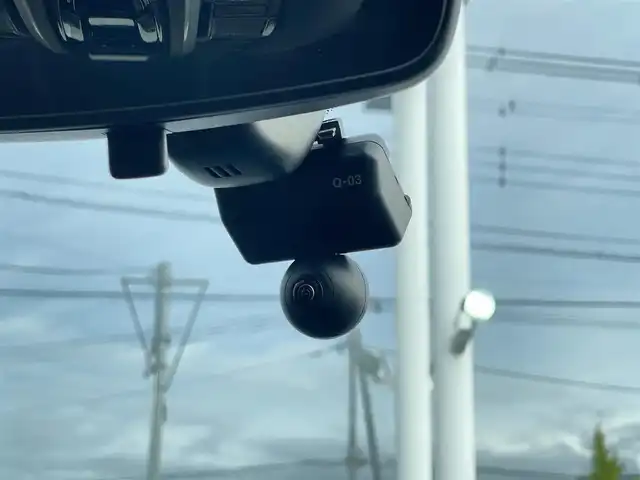 ポルシェ カイエン 山梨県 2018(平30)年 4.7万km ピュアホワイト パノラマサンルーフ /茶革 /ACC/全周囲C/純正メモリナビ　/カープレイ　/レザー　/パワーシート　/シートＨ　/ＬＫＡ　/ＢＳＡ　/Ｐバックドア　/エントリードライブ　/ＬＥＤ　/Ａハイビーム　/保証書