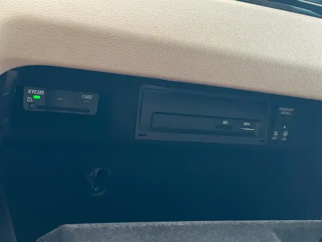 ポルシェ カイエン 山梨県 2018(平30)年 4.7万km ピュアホワイト パノラマサンルーフ /茶革 /ACC/全周囲C/純正メモリナビ　/カープレイ　/レザー　/パワーシート　/シートＨ　/ＬＫＡ　/ＢＳＡ　/Ｐバックドア　/エントリードライブ　/ＬＥＤ　/Ａハイビーム　/保証書