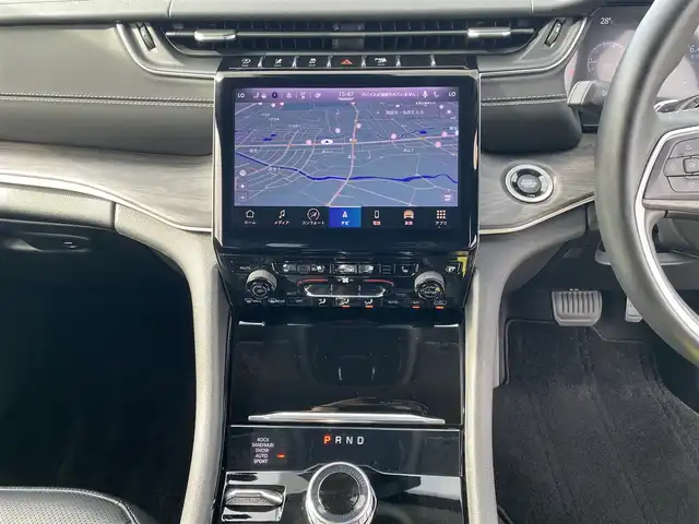 クライスラー・ジープ ジープ グランドチェロキーＬ リミテッド 福岡県 2022(令4)年 2.3万km 黒 ・アダプティブクルーズコントロール/・純正メモリーナビ/・USB/AUX/・全方位カメラ/・黒革シート/全席シートヒーター/・前後ドライブレコーダー/・地デジ/・ETC/・純正18AW/・LEDヘッドライト/・保証書