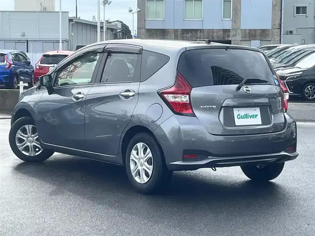 日産 ノート X Vセレクション 島根県 2020(令2)年 3.5万km ダークメタルグレー 純正メモリナビ　/フルセグTV　/Bluetooth接続　/ETC/衝突軽減ブレーキ/レーンキープアシスト　/アイドリングストップ　/前後コーナーセンサー　/オートライト/プッシュスター　/スマートキー　/純正フロアマット