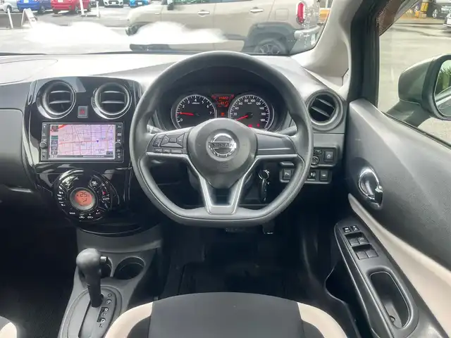 日産 ノート X Vセレクション 島根県 2020(令2)年 3.5万km ダークメタルグレー 純正メモリナビ　/フルセグTV　/Bluetooth接続　/ETC/衝突軽減ブレーキ/レーンキープアシスト　/アイドリングストップ　/前後コーナーセンサー　/オートライト/プッシュスター　/スマートキー　/純正フロアマット