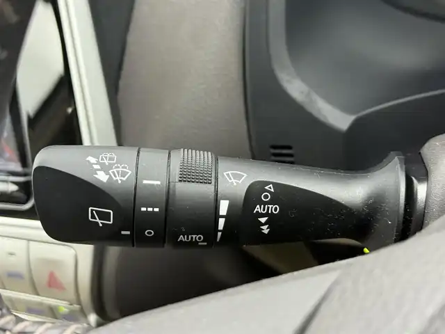 トヨタ ランドクルーザー プラド TX Lパッケージ 愛知県 2020(令2)年 3.9万km ホワイトパールクリスタルシャイン サンルーフ/ルーフレール/7人乗り/ベージュレザー/アルパインナビ　/(ＣＤ／ＤＶＤ／ＢＴ／フルセグ)/ＨＤＭＩ/USB/デジタルインナーミラー/バックカメラ/ＥＴＣ　/クルーズコントロール/トヨタセーフティセンス/クリアランスソナー/ワイパーデアイザー　/パワーシート　/シートヒーター　/エアーシート　/アルミホイール　/スマートキー