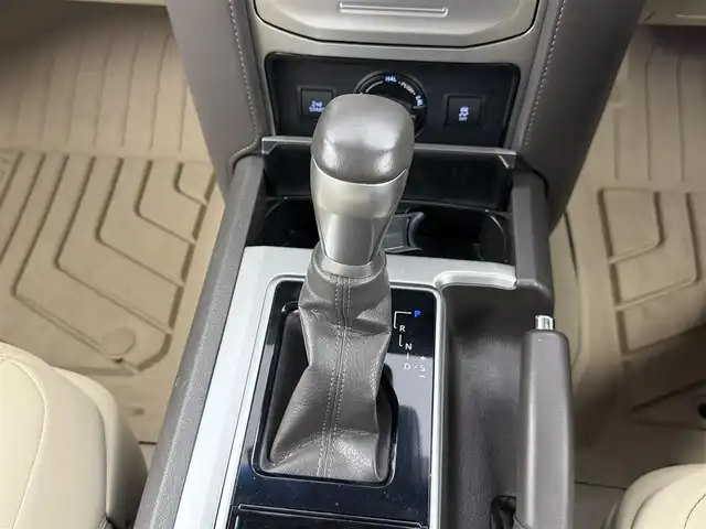 トヨタ ランドクルーザー プラド TX Lパッケージ 愛知県 2020(令2)年 3.9万km ホワイトパールクリスタルシャイン サンルーフ/ルーフレール/7人乗り/ベージュレザー/アルパインナビ　/(ＣＤ／ＤＶＤ／ＢＴ／フルセグ)/ＨＤＭＩ/USB/デジタルインナーミラー/バックカメラ/ＥＴＣ　/クルーズコントロール/トヨタセーフティセンス/クリアランスソナー/ワイパーデアイザー　/パワーシート　/シートヒーター　/エアーシート　/アルミホイール　/スマートキー