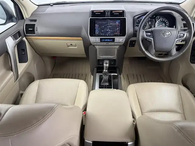 トヨタ ランドクルーザー プラド TX Lパッケージ 愛知県 2020(令2)年 3.9万km ホワイトパールクリスタルシャイン サンルーフ/ルーフレール/7人乗り/ベージュレザー/アルパインナビ　/(ＣＤ／ＤＶＤ／ＢＴ／フルセグ)/ＨＤＭＩ/USB/デジタルインナーミラー/バックカメラ/ＥＴＣ　/クルーズコントロール/トヨタセーフティセンス/クリアランスソナー/ワイパーデアイザー　/パワーシート　/シートヒーター　/エアーシート　/アルミホイール　/スマートキー