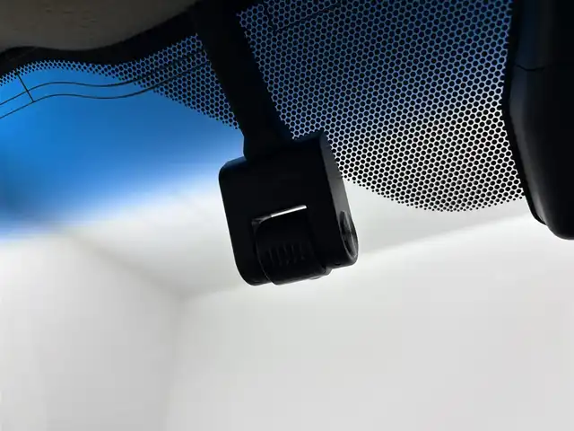 トヨタ ランドクルーザー プラド TX Lパッケージ 愛知県 2020(令2)年 4万km ホワイトパールクリスタルシャイン トヨタセーフティーセンス/・レーンキープアシスト/・衝突軽減ブレーキ/・クリアランスソナー/・横滑り防止装置/レーダークルーズコントロール/サンルーフ/ルーフレール/7人乗り/ベージュレザーシート/ALPINE９型ナビ/・フルセグTV/・Bluetooth/・CD/・DVD/・HDMI/デジタルインナーミラー/前後ドライブレコーダー/バックカメラ/ＥＴＣ　/ワイパーデアイザー　/パワーシート　/シートヒーター　/エアーシート　/アルミホイール　/スマートキー