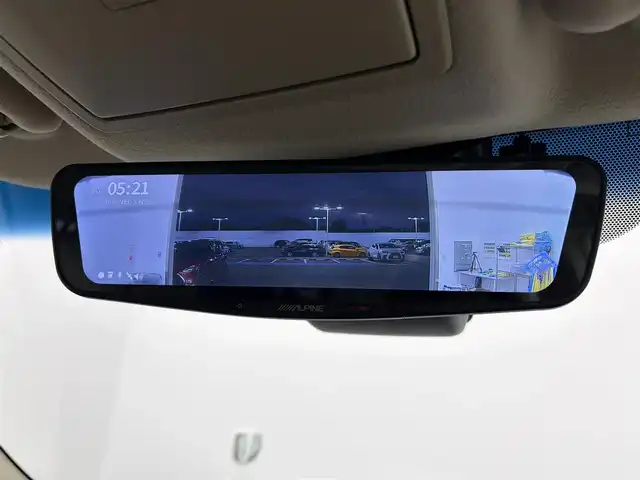 トヨタ ランドクルーザー プラド TX Lパッケージ 愛知県 2020(令2)年 4万km ホワイトパールクリスタルシャイン トヨタセーフティーセンス/・レーンキープアシスト/・衝突軽減ブレーキ/・クリアランスソナー/・横滑り防止装置/レーダークルーズコントロール/サンルーフ/ルーフレール/7人乗り/ベージュレザーシート/ALPINE９型ナビ/・フルセグTV/・Bluetooth/・CD/・DVD/・HDMI/デジタルインナーミラー/前後ドライブレコーダー/バックカメラ/ＥＴＣ　/ワイパーデアイザー　/パワーシート　/シートヒーター　/エアーシート　/アルミホイール　/スマートキー