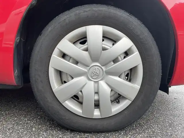 トヨタ ヴィッツ F 岐阜県 2009(平21)年 13.1万km スーパーレッドⅤ ワンオーナー/4WD/純正フロアマット/ドアバイザー/ウィンカーミラー/CD，AUX/リモコンキー/ABS/盗難防止装置システム/保証書