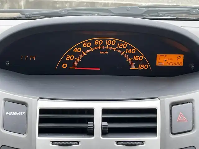 トヨタ ヴィッツ F 岐阜県 2009(平21)年 13.1万km スーパーレッドⅤ ワンオーナー/4WD/純正フロアマット/ドアバイザー/ウィンカーミラー/CD，AUX/リモコンキー/ABS/盗難防止装置システム/保証書