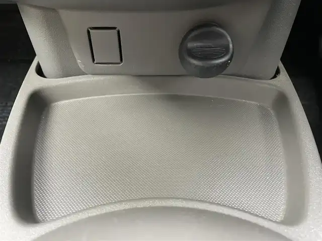 トヨタ ヴィッツ F 岐阜県 2009(平21)年 13.1万km スーパーレッドⅤ ワンオーナー/4WD/純正フロアマット/ドアバイザー/ウィンカーミラー/CD，AUX/リモコンキー/ABS/盗難防止装置システム/保証書