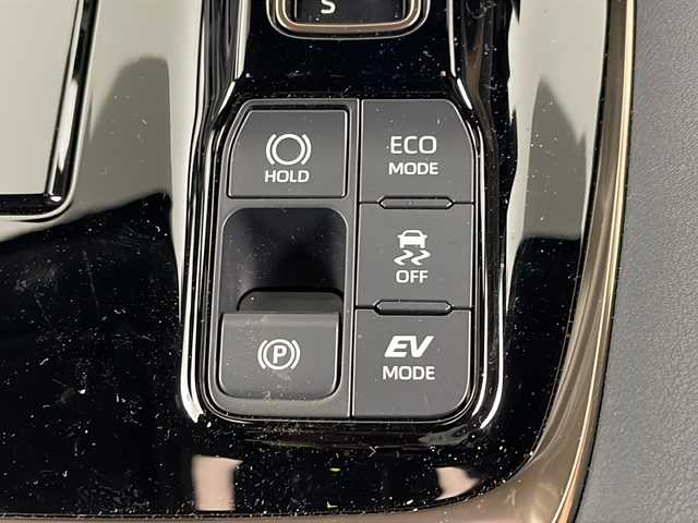 トヨタ アルファードハイブリット Z 埼玉県 2025(令7)年 0.2万km プラチナホワイトパールマイカ 後席モニター　/全方位カメラ　/ＢＳＭ　/ビルトインＥＴＣ２．０　/純正ディスプレイオーディオ　/ワイヤレス充電器　/電動リアゲート　/パワーシート　/シートヒーター/エアシート/ステアリングヒーター/レーダークルーズコントロール　/オートマティックハイビーム/両側パワースライドドア　/デジタルインナーミラー/ＨＤＭＩ/パドルシフト