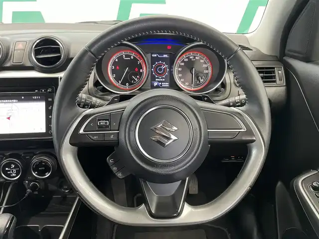 スズキ スイフト RSt 鹿児島県 2018(平30)年 5.6万km スーパーブラックパール 純正ナビ/(フルセグTV/Bluetooth/DVD/CD)/全方位カメラ/横滑り防止/LEDヘッドライト/オートライト/運転席シートヒーター/前後ドライブレコーダー/ETC/純正アルミホイール/フロアマット/プッシュスタート/スマートキー