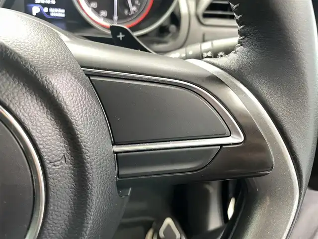 スズキ スイフト RSt 鹿児島県 2018(平30)年 5.6万km スーパーブラックパール 純正ナビ/(フルセグTV/Bluetooth/DVD/CD)/全方位カメラ/横滑り防止/LEDヘッドライト/オートライト/運転席シートヒーター/前後ドライブレコーダー/ETC/純正アルミホイール/フロアマット/プッシュスタート/スマートキー