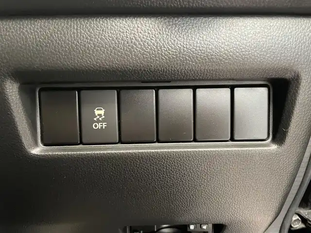 スズキ スイフト RSt 鹿児島県 2018(平30)年 5.6万km スーパーブラックパール 純正ナビ/(フルセグTV/Bluetooth/DVD/CD)/全方位カメラ/横滑り防止/LEDヘッドライト/オートライト/運転席シートヒーター/前後ドライブレコーダー/ETC/純正アルミホイール/フロアマット/プッシュスタート/スマートキー