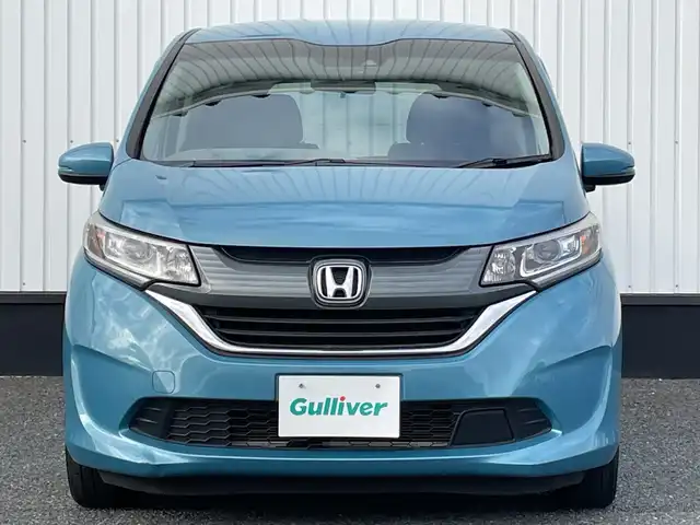 ホンダ フリード G ホンダセンシング 千葉県 2016(平28)年 2.7万km ブルーホライゾンM 純正7インチナビ/(フルセグTV/AM/FM/DVD/Bluetooth)/バックカメラ/衝突被害軽減システム/車線逸脱警報/クルーズコントロール/ハーフレザーシート/両側パワースライドドア/横滑り防止装置/ETC/アイドリングストップ/LEDヘッドライト/オートライト/ウィンカーミラー/電動格納ミラー/純正１５インチAW/シートリフター/プッシュスタート/スマートキー/フロアマット/ドアバイザー/ワンオーナー
