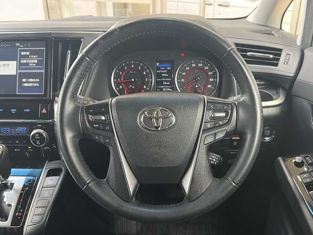 トヨタ アルファード S Aパッケージ 静岡県 2018(平30)年 7.7万km ホワイトパールクリスタルシャイン 純正ナビ/・AM/FM/・CD/DVD/・フルセグTV/・SD録音/・Bluetooth/・USB/・HDMI/主要装備/・バックカメラ/・後席フリップダウンモニター/・ドライブレコーダー/・追従機能付クルーズコントロール/・デジタルインナーミラー/・ＭＴモード付ＡＴ/・ビルトインＥＴＣ２．０/・ＡＣ１００Ｖ１００W電源/・オートハイビーム/・両側パワースライドドア/・ＬＥＤヘッドライト/・プリクラッシュセーフティ/・車線逸脱警報/・クリアランスソナー