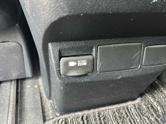 トヨタ アルファード S Aパッケージ 静岡県 2018(平30)年 7.7万km ホワイトパールクリスタルシャイン 純正ナビ/・AM/FM/・CD/DVD/・フルセグTV/・SD録音/・Bluetooth/・USB/・HDMI/主要装備/・バックカメラ/・後席フリップダウンモニター/・ドライブレコーダー/・追従機能付クルーズコントロール/・デジタルインナーミラー/・ＭＴモード付ＡＴ/・ビルトインＥＴＣ２．０/・ＡＣ１００Ｖ１００W電源/・オートハイビーム/・両側パワースライドドア/・ＬＥＤヘッドライト/・プリクラッシュセーフティ/・車線逸脱警報/・クリアランスソナー