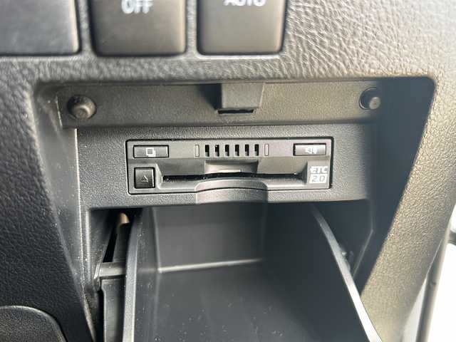 トヨタ アルファード S Aパッケージ 静岡県 2018(平30)年 7.7万km ホワイトパールクリスタルシャイン 純正ナビ/・AM/FM/・CD/DVD/・フルセグTV/・SD録音/・Bluetooth/・USB/・HDMI/主要装備/・バックカメラ/・後席フリップダウンモニター/・ドライブレコーダー/・追従機能付クルーズコントロール/・デジタルインナーミラー/・ＭＴモード付ＡＴ/・ビルトインＥＴＣ２．０/・ＡＣ１００Ｖ１００W電源/・オートハイビーム/・両側パワースライドドア/・ＬＥＤヘッドライト/・プリクラッシュセーフティ/・車線逸脱警報/・クリアランスソナー