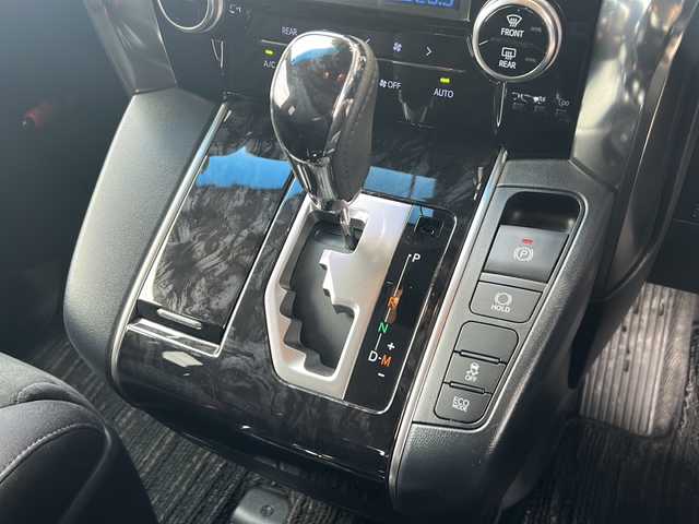 トヨタ アルファード S Aパッケージ 静岡県 2018(平30)年 7.7万km ホワイトパールクリスタルシャイン 純正ナビ/・AM/FM/・CD/DVD/・フルセグTV/・SD録音/・Bluetooth/・USB/・HDMI/主要装備/・バックカメラ/・後席フリップダウンモニター/・ドライブレコーダー/・追従機能付クルーズコントロール/・デジタルインナーミラー/・ＭＴモード付ＡＴ/・ビルトインＥＴＣ２．０/・ＡＣ１００Ｖ１００W電源/・オートハイビーム/・両側パワースライドドア/・ＬＥＤヘッドライト/・プリクラッシュセーフティ/・車線逸脱警報/・クリアランスソナー