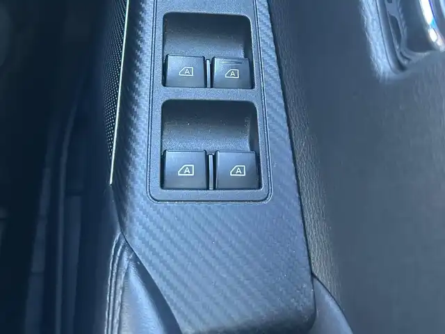 三菱 デリカＤ：５ G 群馬県 2023(令5)年 3.4万km アメジストブラック ワンオーナー/4WD/アルパイン製ナビ/　(AM/FM/CD/DVD/BT/SD/HDMI/)/全方位カメラ/アルパイン製フリップダウン/両側パワースライドドア/衝突被害軽減ブレーキ/車線逸脱警報/車線逸脱防止支援機能/レーダークルーズコントロール/AUTOライト/AUTOハイビーム/横すべり防止機能/アイドリングストップ/ステアリングリモコン/革巻きステアリング/ステアリングリモコン/パドルシフト