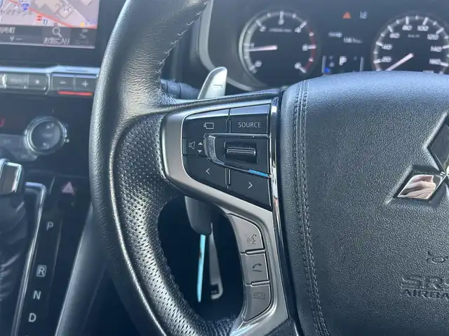 三菱 デリカＤ：５ G 群馬県 2023(令5)年 3.4万km アメジストブラック ワンオーナー/4WD/アルパイン製ナビ/　(AM/FM/CD/DVD/BT/SD/HDMI/)/全方位カメラ/アルパイン製フリップダウン/両側パワースライドドア/衝突被害軽減ブレーキ/車線逸脱警報/車線逸脱防止支援機能/レーダークルーズコントロール/AUTOライト/AUTOハイビーム/横すべり防止機能/アイドリングストップ/ステアリングリモコン/革巻きステアリング/ステアリングリモコン/パドルシフト