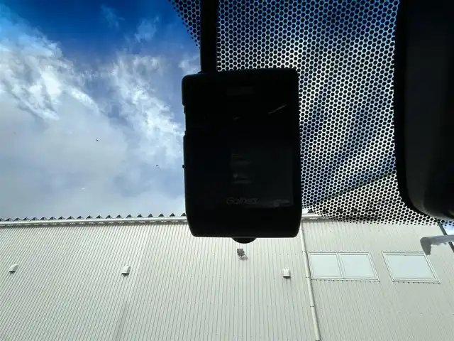 ホンダ ステップワゴン スパーダ ホンダセンシング 群馬県 2020(令2)年 4.8万km プラチナホワイトパール ワンオーナー/ホンダセンシング/・衝突軽減ブレーキシステム/・先行車検知/・先行車発進お知らせ/・路外逸脱抑制機能/・レーンキープアシスト/・標識認識システム/純正9インチインターナビ　VXM-217VFNi/　(CD DVD Bluetooth　フルセグTV SD AM FM)/純正フリップダウンモニター/バックカメラ/ビルトインETC2.0/両側パワースライドドア/アイドリングストップ/純正ドライブレコーダー（前方録画）/LEDヘッドライト/オートライト/革巻きステアリング/ステアリングスイッチ/パドルシフト/横滑り防止/電動格納ウィンカーミラー/純正フロアマット