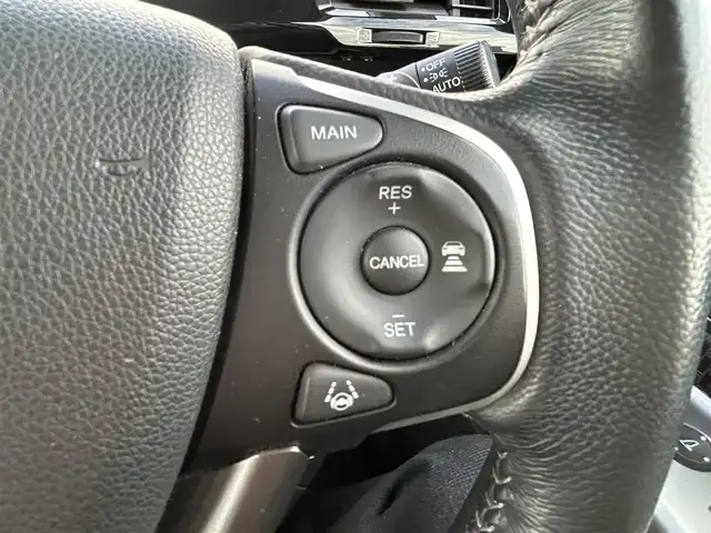 ホンダ ステップワゴン スパーダ ホンダセンシング 群馬県 2020(令2)年 4.8万km プラチナホワイトパール ワンオーナー/ホンダセンシング/・衝突軽減ブレーキシステム/・先行車検知/・先行車発進お知らせ/・路外逸脱抑制機能/・レーンキープアシスト/・標識認識システム/純正9インチインターナビ　VXM-217VFNi/　(CD DVD Bluetooth　フルセグTV SD AM FM)/純正フリップダウンモニター/バックカメラ/ビルトインETC2.0/両側パワースライドドア/アイドリングストップ/純正ドライブレコーダー（前方録画）/LEDヘッドライト/オートライト/革巻きステアリング/ステアリングスイッチ/パドルシフト/横滑り防止/電動格納ウィンカーミラー/純正フロアマット