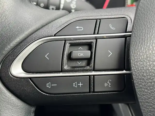 トヨタ ヴォクシー S－Z 奈良県 2023(令5)年 1.5万km アティチュードブラックマイカ 純正10.5インチディスプレイオーディオ/（TV/BT/AppleCarPlay/AndroidAut）/純正14インチフリップダウンモニター（V14T-R72R）/レーダークルーズコントロール/バックカメラ/前後コーナーセンサー/プリクラッシュセーフティ/レーンキープアシスト/両側パワースライドドア/ハーフレザーシート/前席シートヒーター/前後ドライブレコーダー/ETC2.0/LEDヘッドライト/純正17インチAW/保証書/取り扱い説明書/スペアキーX1