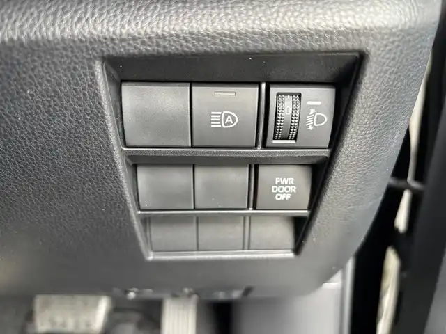 トヨタ ヴォクシー S－Z 奈良県 2023(令5)年 1.5万km アティチュードブラックマイカ 純正10.5インチディスプレイオーディオ/（TV/BT/AppleCarPlay/AndroidAut）/純正14インチフリップダウンモニター（V14T-R72R）/レーダークルーズコントロール/バックカメラ/前後コーナーセンサー/プリクラッシュセーフティ/レーンキープアシスト/両側パワースライドドア/ハーフレザーシート/前席シートヒーター/前後ドライブレコーダー/ETC2.0/LEDヘッドライト/純正17インチAW/保証書/取り扱い説明書/スペアキーX1