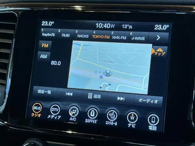 クライスラー・ジープ ジープ グランドチェロキー WK 10thアニバーサリーED 宮城県 2021(令3)年 1.5万km 白 特別仕様車/ワンオーナー/アダプティブクルーズコントロール/レーンキープアシスト/ブラインドスポットアシスト/純正ナビゲーションシステム/フルセグTV/フロント/サイド/バックカメラ/ブラックレザーシート/シートベンチレーション/シートヒーター/パワーシート/ステアリングヒーター/純正18インチAW/スマートキー/パワーバックドア/ルーフレール