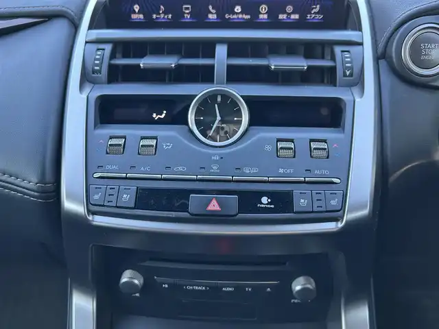 レクサス ＮＸ 300 スパイス&シック 愛知県 2020(令2)年 4万km ソニッククォーツ 純正10.3インチワイドナビ/　AM/FM・CD/DVD・BT・USB/ムーンルーフ/全方位カメラ/パノラミックビューモニター/プリクラッシュセーフティシステム/レーントレーシングアシスト/アダプティブハイビームシステム/レーダークルーズコントローズ/先行車発進告知機能/ブラインドスポットモニター/パーキングサポートブレーキ/パワーバックドア/三眼LEDヘッドランプ/ステアリングヒーター/前席シートヒーター/エアシート/パワーシート/運転席シートメモリー/純正18インチAW/純正フロアマット/ETC2.0/カードキー/保証書/取説