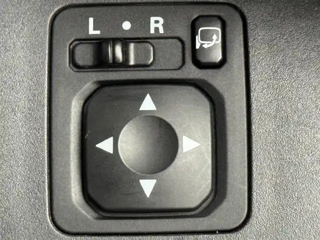 日産 デイズ ルークス ハイウェイスターX Gパッケージ 福岡県 2017(平29)年 4.5万km プレミアムパープルP 純正ナビ／フルセグＴＶ　/アラウンドビューモニター　/ＥＴＣ　/衝突被害軽減ブレーキ　/横滑り防止装置　/アイドリングストップ　/両側電動スライドドア　/プッシュスタート　/ステアリングスイッチ　/純正１５インチＡＷ